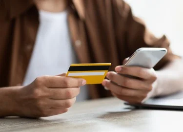 Online-Shopping mit Kreditkarte